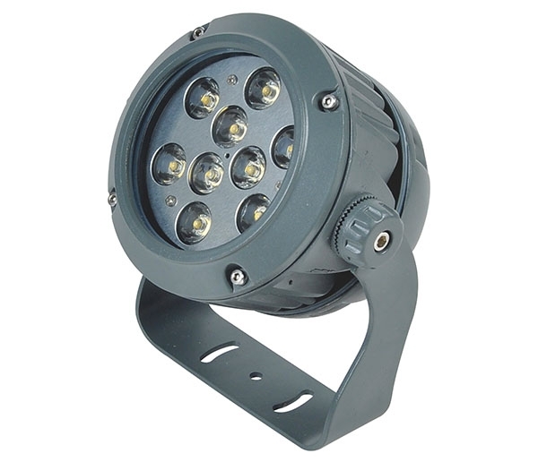 亮化灯具厂家的产品常用于各样亮化工程